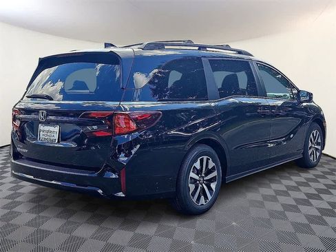 New 2026 Honda Odyssey EX-L image 3