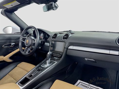 Used 2018 Porsche 718 Boxster S image 37