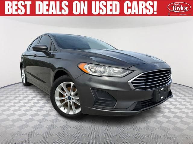 Used 2019 Ford Fusion SE FWD image 1