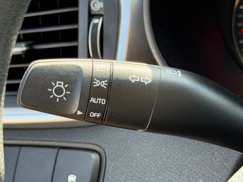 Used 2019 Kia Sorento FWD image 28