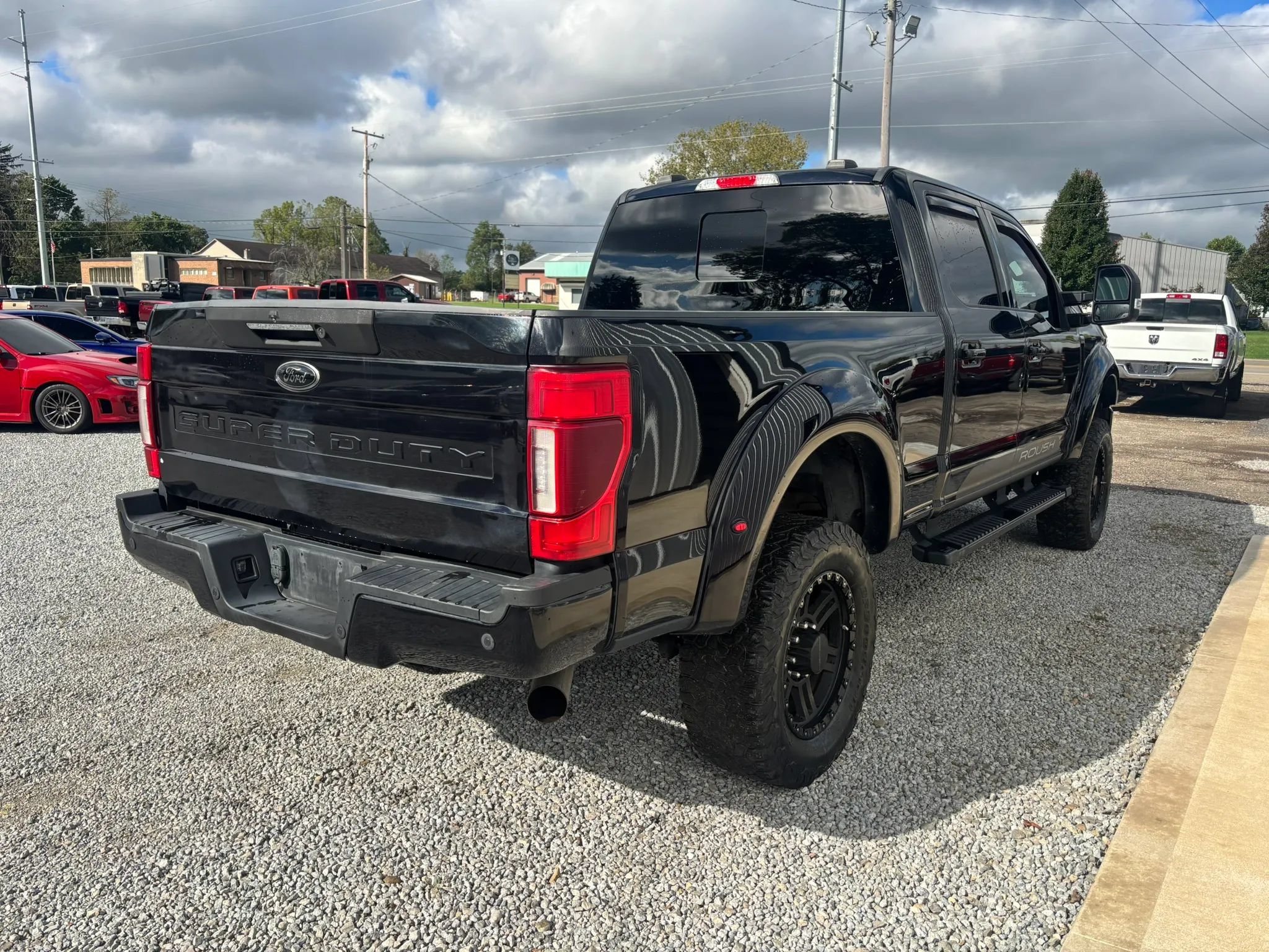 Used 2020 Ford F350 Lariat AWD/4WD image 6