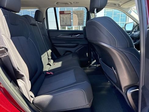 Used 2023 Jeep Grand Cherokee Laredo w/ Luxury Tech Group I image 30