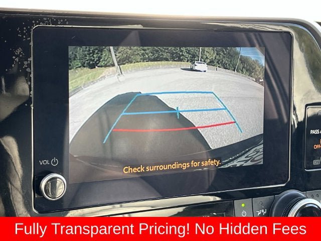 Used 2023 Toyota Highlander XLE AWD/4WD image 38