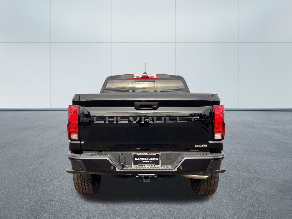 New 2026 Chevrolet Colorado Trail Boss w/ Off-Road Front Bumper Package AWD/4WD image 4
