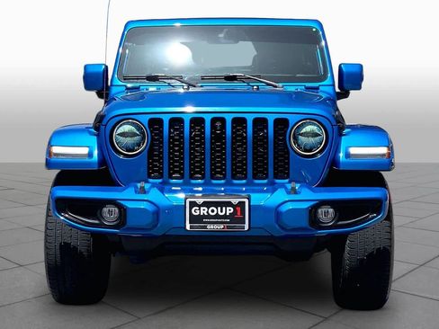 Used 2022 Jeep Wrangler Unlimited Sahara AWD/4WD image 4
