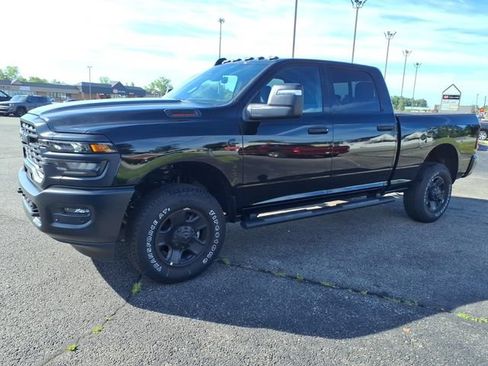 Used 2026 RAM 2500 Tradesman AWD/4WD image 3