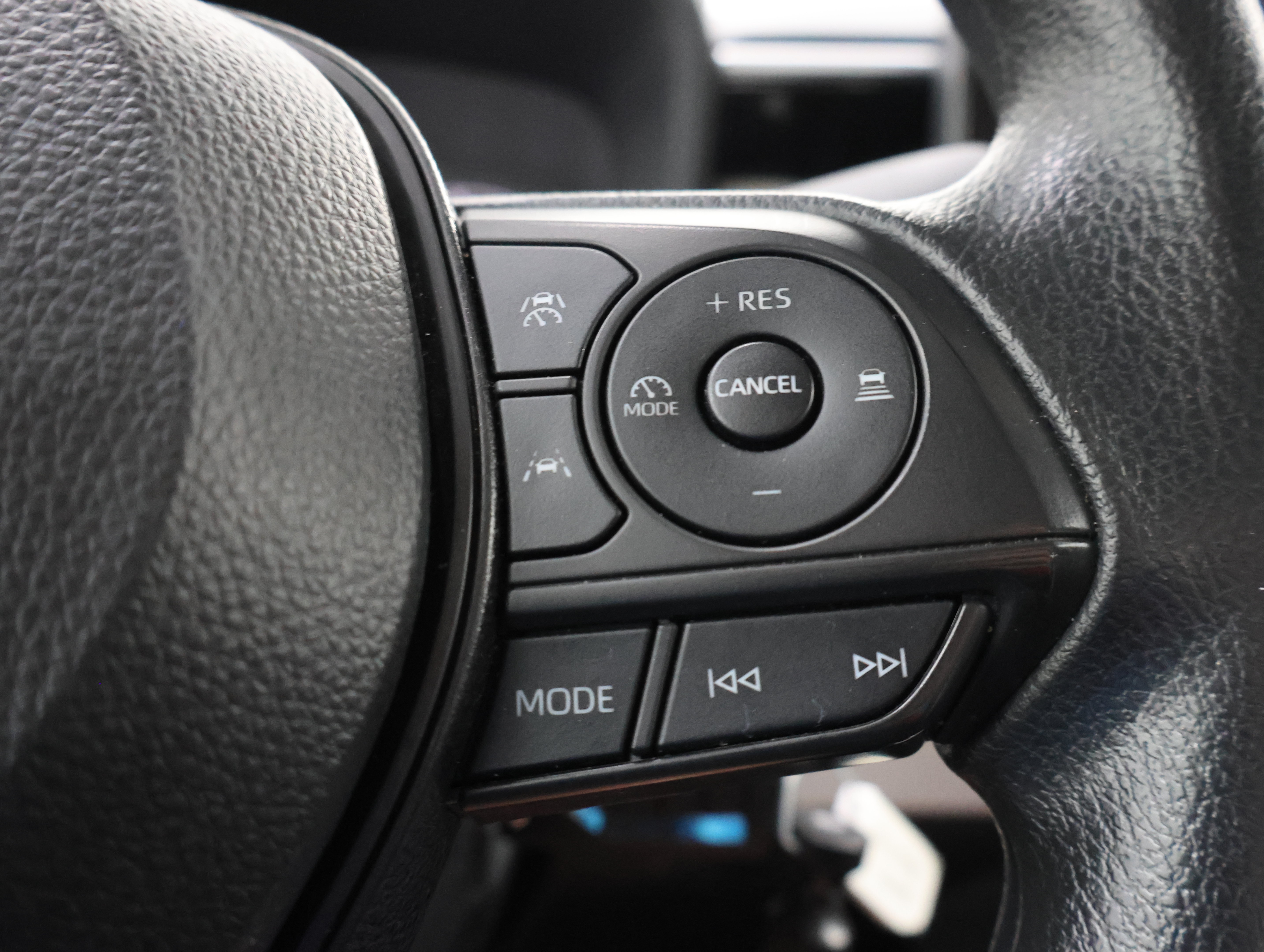 Used 2024 Toyota Corolla LE FWD image 13