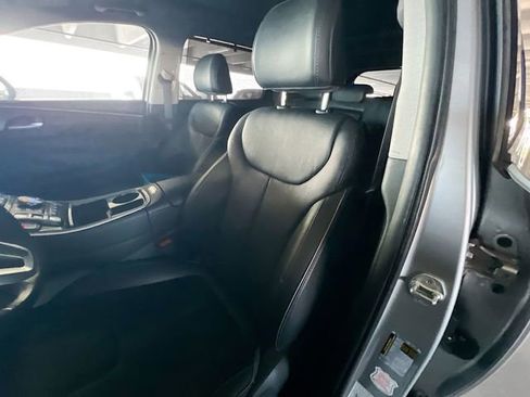 Used 2023 Hyundai Santa Fe Limited image 10