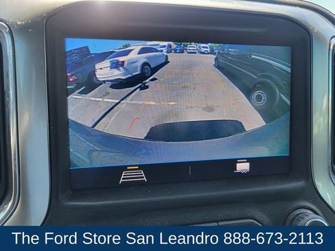 Used 2022 Chevrolet Silverado 1500 LT AWD/4WD image 19