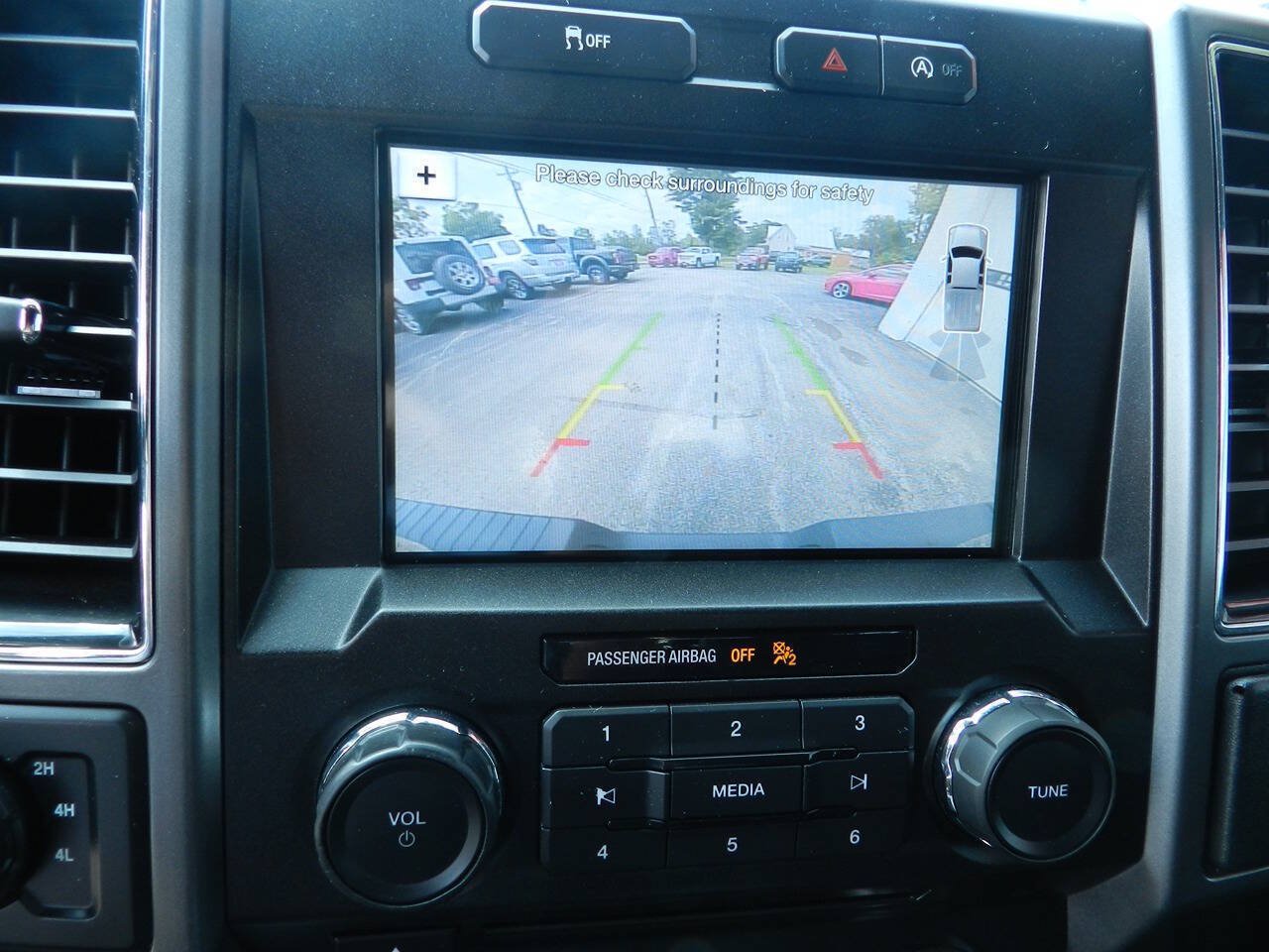 Used 2018 Ford F150 XLT w/ Equipment Group 302A Luxury AWD/4WD image 18