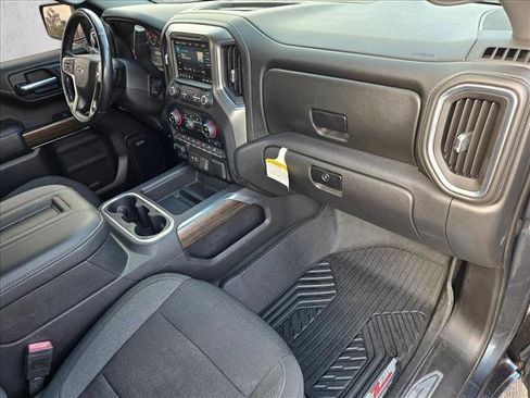 Used 2021 Chevrolet Silverado 1500 LT Trail Boss w/ Convenience Package II image 21