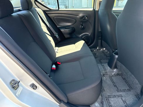 Used 2015 Nissan Versa S Plus FWD image 14