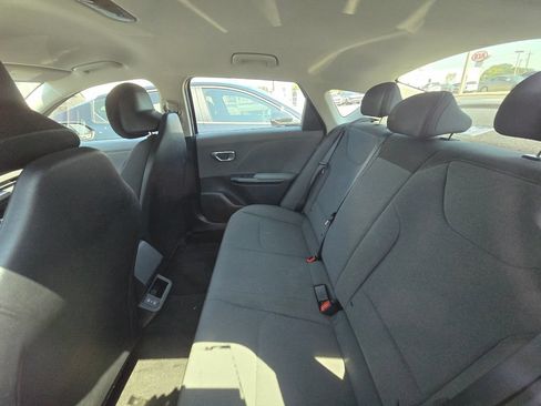 Used 2026 Kia K4 FWD image 4