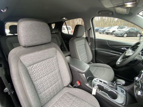 Used 2022 Chevrolet Equinox LT image 23