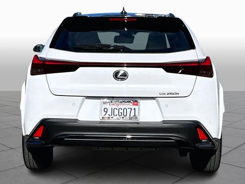Used 2024 Lexus UX 250h F Sport image 4
