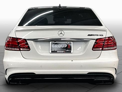 Used 2014 Mercedes-Benz E 63 AMG S-Model image 4