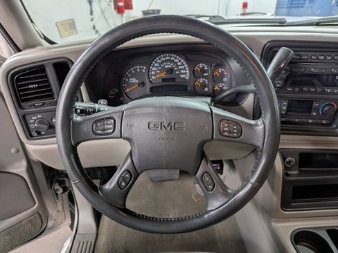 Used 2005 GMC Sierra 2500 SLT image 11