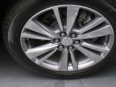 Used 2025 Cadillac XT6 Premium Luxury FWD image 33