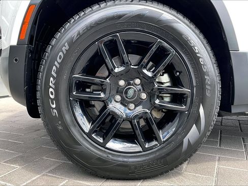 Used 2024 Land Rover Defender 110 S AWD/4WD image 9
