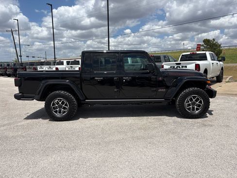 New 2026 Jeep Gladiator Mojave AWD/4WD image 7