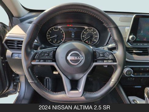 Certified 2024 Nissan Altima 2.5 SR FWD image 12