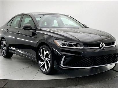 Certified 2025 Volkswagen Jetta SEL