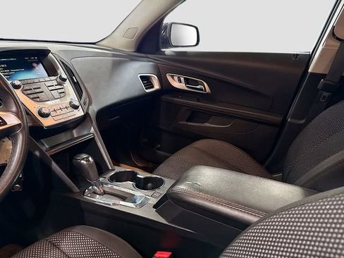 Used 2017 Chevrolet Equinox LT w/ Convenience Package image 22