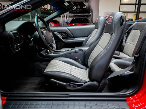 Used 2002 Chevrolet Camaro Z28 w/ SS Performance/Appearance Pkg image 88