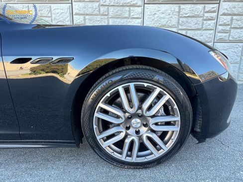 Used 2015 Maserati Ghibli image 11