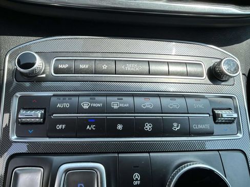Used 2023 Hyundai Santa Fe SEL FWD image 19
