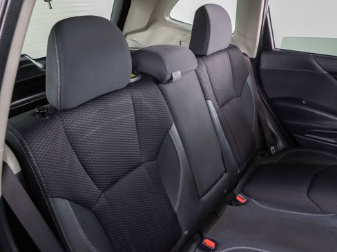 Used 2020 Subaru Forester Premium image 30