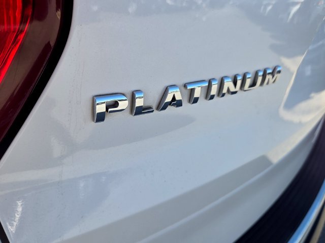 Used 2018 Ford Explorer Platinum AWD/4WD image 10