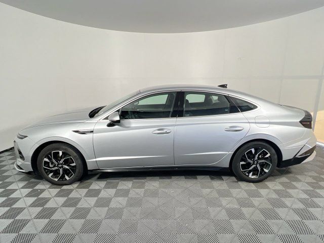 Used 2024 Hyundai Sonata SEL FWD image 6