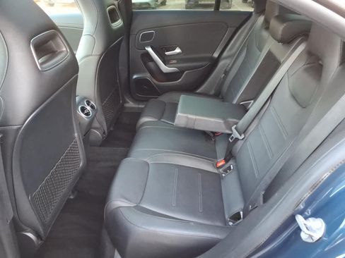 Used 2020 Mercedes-Benz CLA 250 image 9