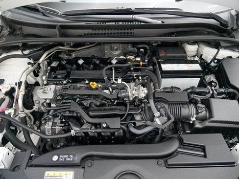 Certified 2024 Toyota Corolla SE w/ SE Package image 10