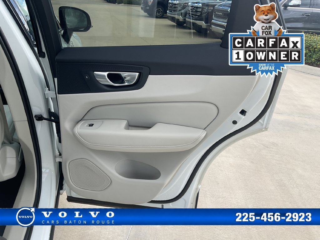 Used 2024 Volvo XC60 B5 Plus w/ Climate Package AWD/4WD image 17