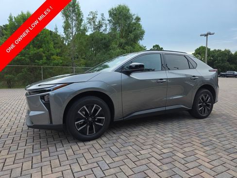 Used 2026 Toyota bZ FWD image 3