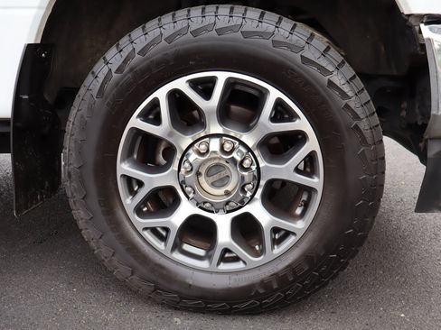 Used 2022 Ford F250 Lariat w/ Lariat Ultimate Package AWD/4WD image 44