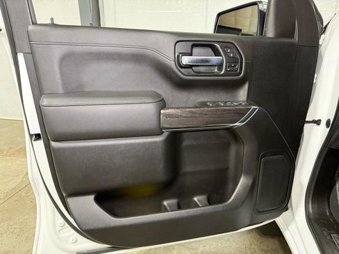 Used 2021 Chevrolet Silverado 1500 LTZ image 12