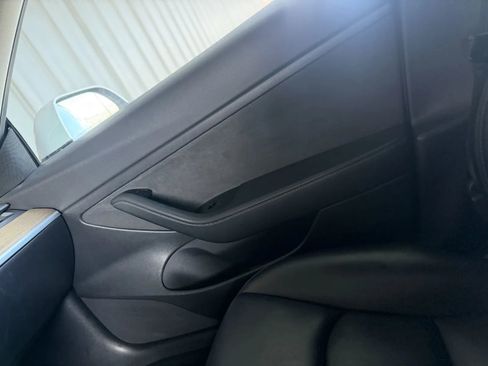 Used 2022 Tesla Model 3 Performance AWD/4WD image 33