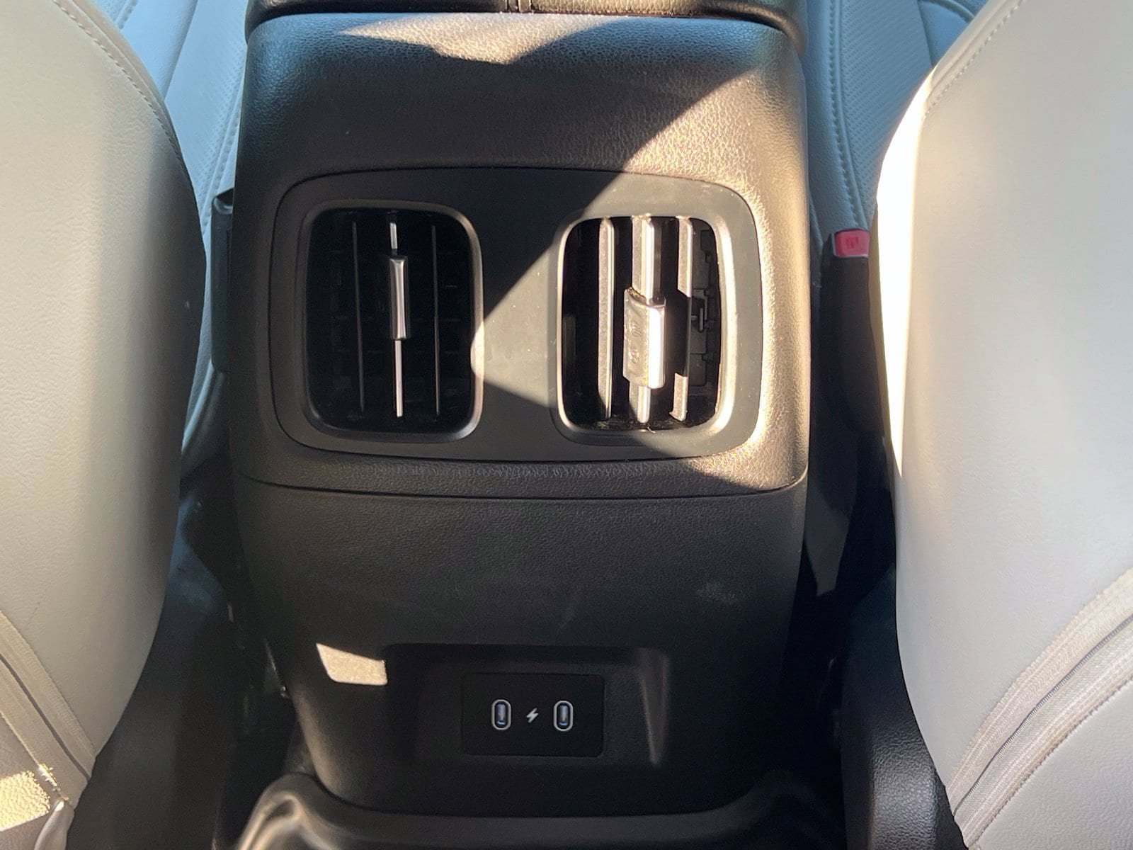 Used 2025 Hyundai Santa Cruz SEL FWD image 18