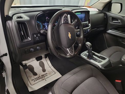 Used 2022 Chevrolet Colorado LT w/ Safety Package image 14