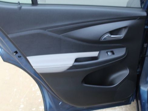 Used 2024 Buick Envista Avenir image 31