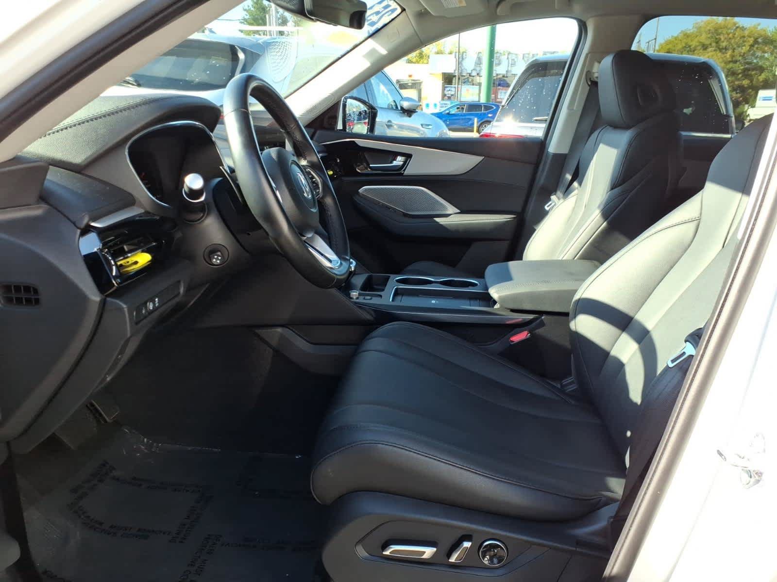 Used 2025 Acura MDX SH-AWD image 10