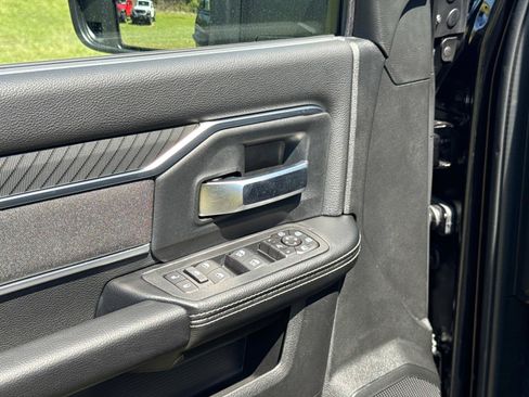 New 2026 RAM 2500 Big Horn AWD/4WD image 18