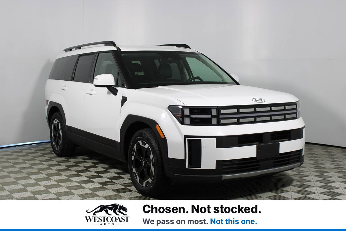 Used 2026 Hyundai Santa Fe SEL FWD image 1