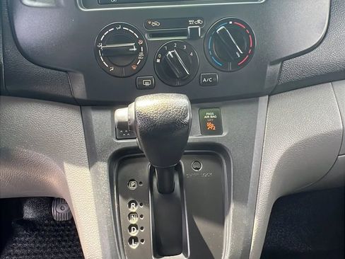 Used 2017 Chevrolet City Express LT FWD image 18