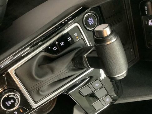 Certified 2024 Kia Sportage EX AWD/4WD image 18