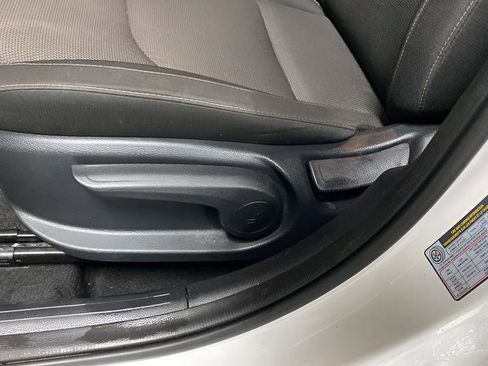 Used 2024 Kia Forte LXS image 15