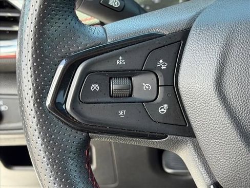 Used 2022 Chevrolet TrailBlazer RS FWD image 16
